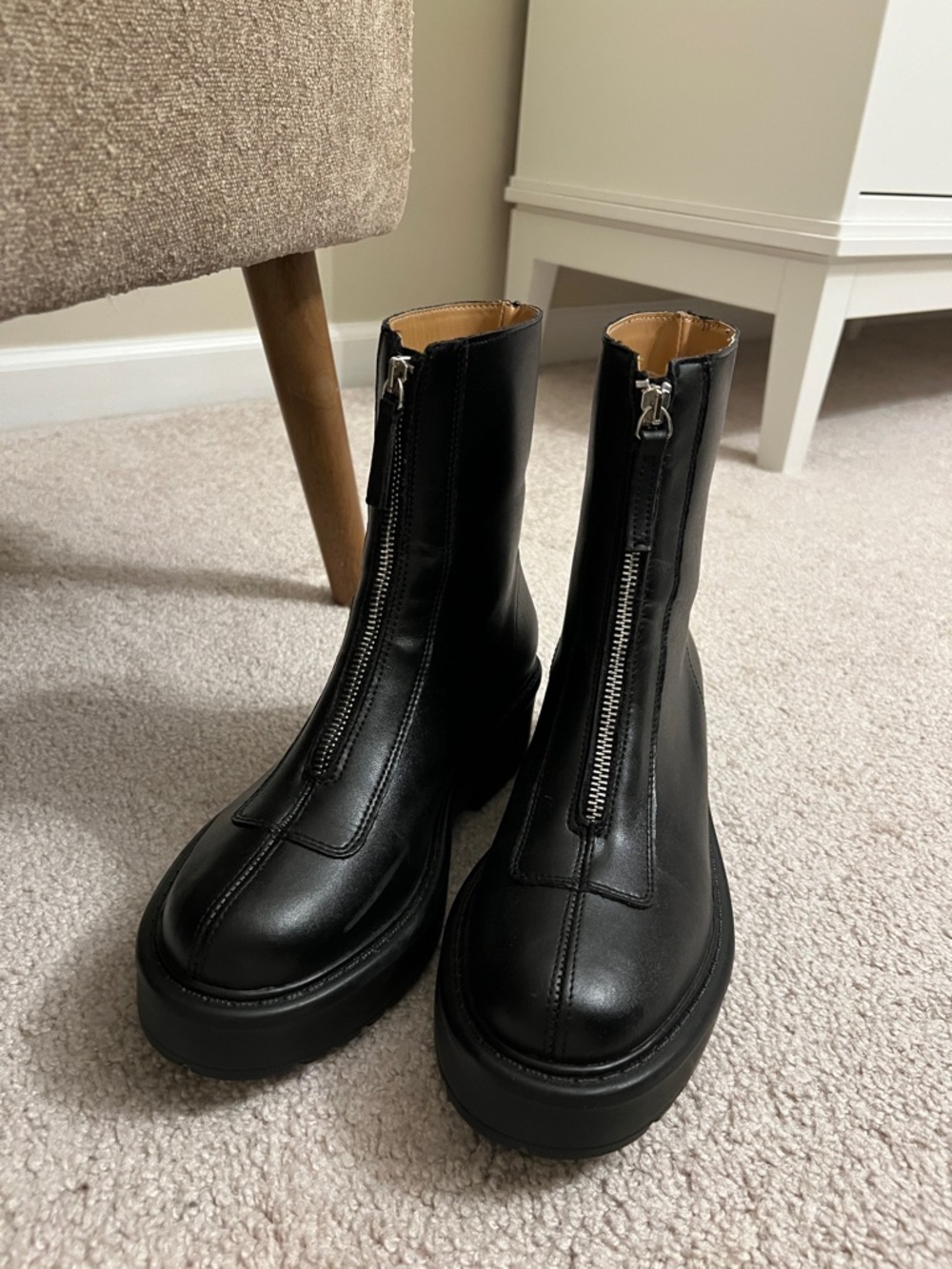 Steve Madden Leather Jones boots